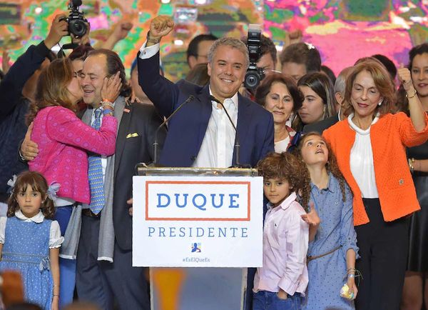 Colombia preocupada aunque no sorprendida por regreso a las armas de la FARC