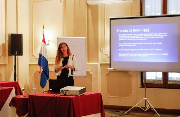 Ejecutivo oficializa nombramiento de consejera de Itaipu