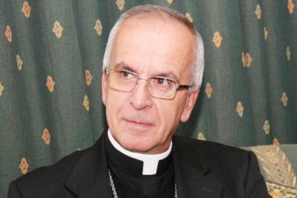El Papa ordena traslado de arzobispo acusado de encubrir abusos sexuales » Ñanduti
