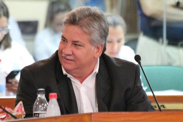 Orlando Fiorotto "Hay suficientes motivos para intervenir la municipalidad" » Ñanduti