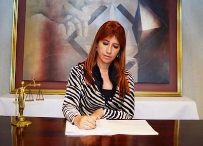 Juez define si libera a un acusado por robo y lesión