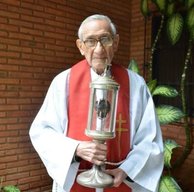 Fallece Antonio Rojas, centenario sacerdote jesuita - Nacionales - ABC Color