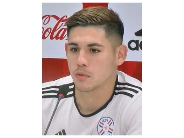 Saúl Salcedo ingresa en lugar de Valdez