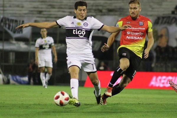 El puntero juega en Capiatá - Fútbol - ABC Color