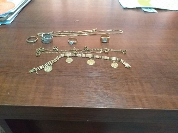 Mujer es detenida por hurtar joyas de la vivienda donde trabajaba