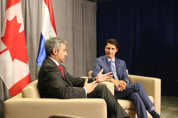 Primer ministro de Canadá y presidente de Paraguay conversan sobre Amazonía | .::Agencia IP::.