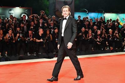 Brad Pitt causa furor en la alfombra roja de Venecia - Cine y TV - ABC Color