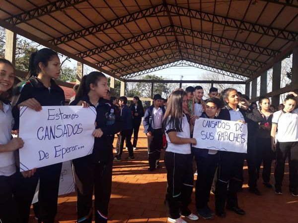 Toman el único colegio nacional en Bella Vista - Nacionales - ABC Color