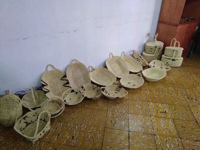Feria de arte indígena con obras de varios pueblos originarios
