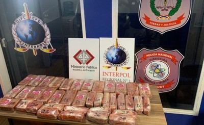 Uruguayo detenido con 30 kg de cocaína en su vehículo