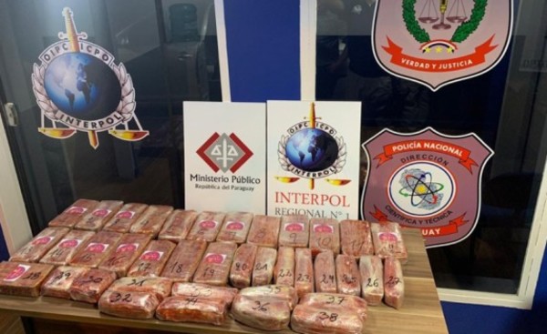 Uruguayo detenido con 30 kg de cocaína en su vehículo