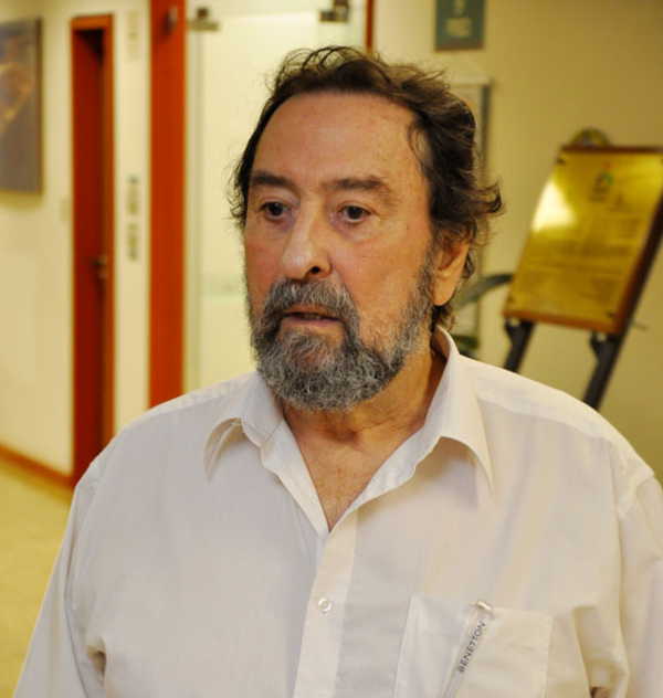 El cáncer de la sociedad paraguaya es la corrupción, según Domingo Laíno