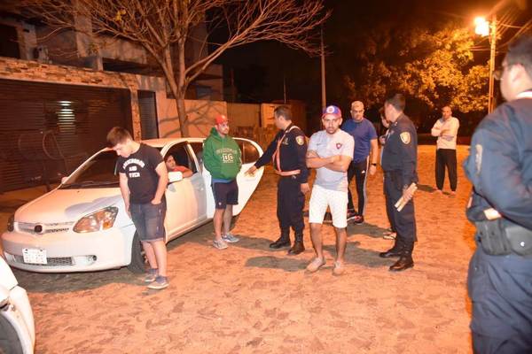 Once cerristas detenidos tras “serenata” a jugadores de River •