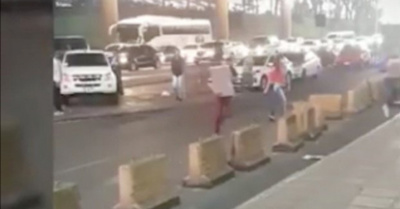 Dos mitãrusu salieron rajando con pollos mau