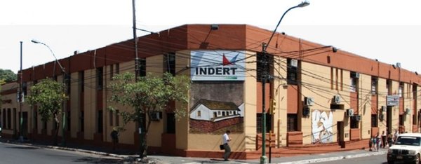 Indert desvincula a alto funcionario denunciado por apañar invasión de tierras » Ñanduti