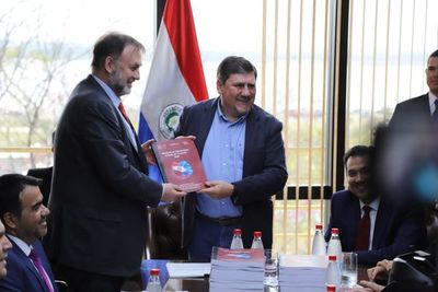 Hacienda solicita aprobación de PGN a libro cerrado y con aumento para docentes