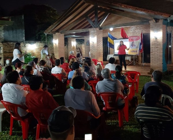 Luqueña lanza su precandidatura a la intendencia 2020-2025 •