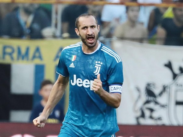Chiellini se lesiona la rodilla derecha y será operado