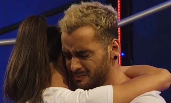 Diego Achar siguió llorando fuera de cámara