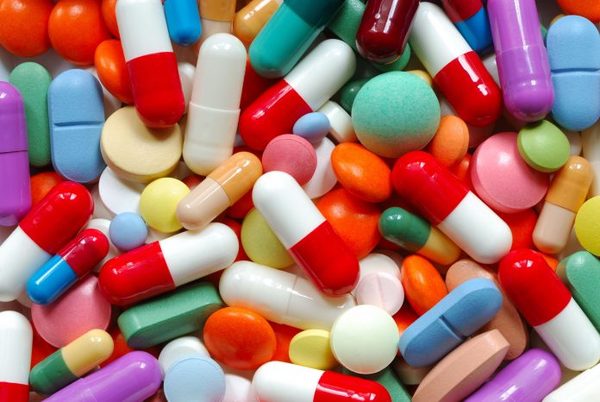 Farmacéuticas crecen tanto como la espiral de precios de medicinas en América