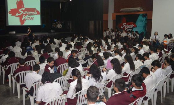 Buscan prevenir bullying y suicidio con el proyecto “salvando vidas”