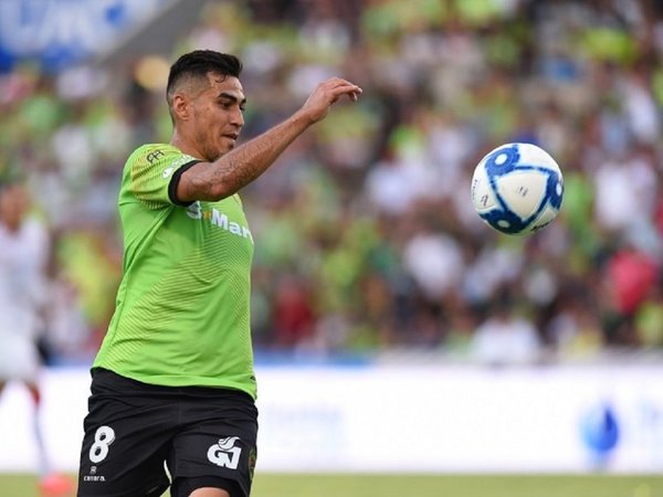 Darío Lezcano grita un gol en México