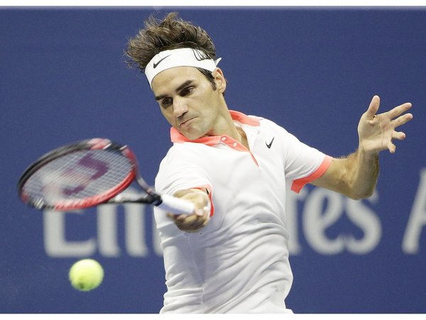 Federer gana a Wawrinka y jugará la final ante Djokovic