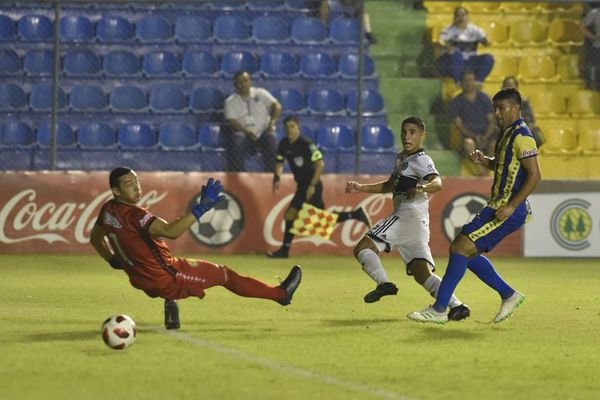 Celebra el convencimiento pero protesta por la cancha - Fútbol - ABC Color