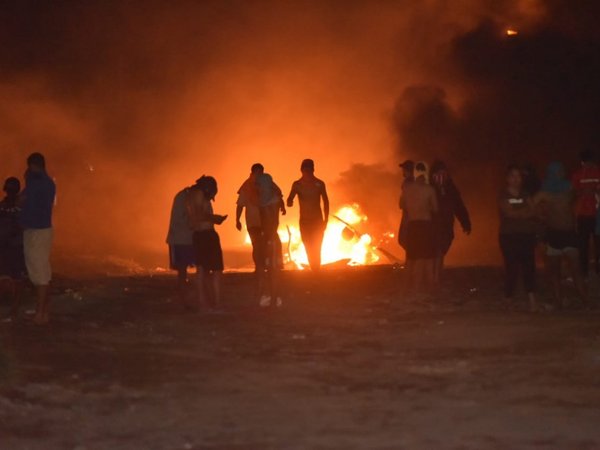 Disturbios en inmediaciones de Armada Paraguaya en Itá Enramada