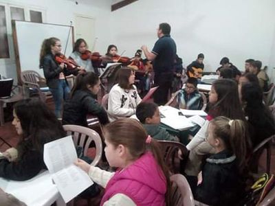 Realizan megaconcierto en el Sur