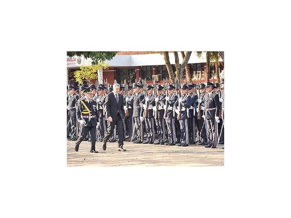 Comandante de Policía pide resistir tentaciones mezquinas