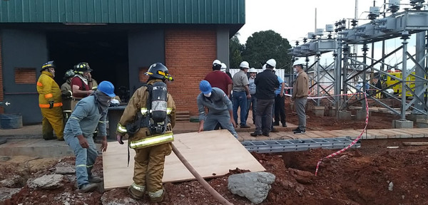 Principio de incendio en Subestación de Tres Bocas | Noticias Paraguay