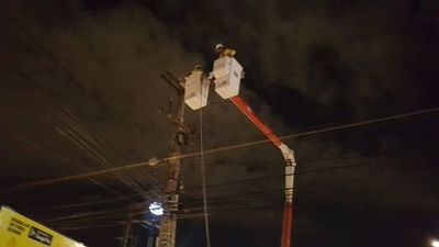 Controlan principio de incendio en subestación de Tres Bocas de la ANDE