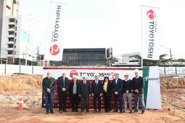 Grupo Toyotoshi realizó palada inicial de su futura casa central
