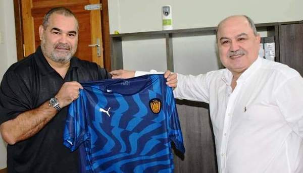 Chilavert, nuevo socio del Sportivo Luqueño •