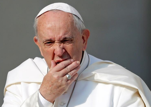 Bomberos rescatan al Papa Francisco