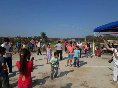 Buscan que niños dejen las pantallas y vuelvan a jugar al aire libre - Nacionales - ABC Color