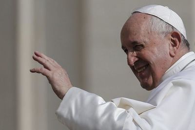Papa Francisco quedó encerrado en un ascensor y fue socorrido por los bomberos - Mundo - ABC Color
