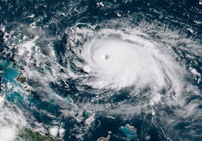 El “catastrófico” Dorian encara Bahamas como huracán de categoría 5 - Mundo - ABC Color