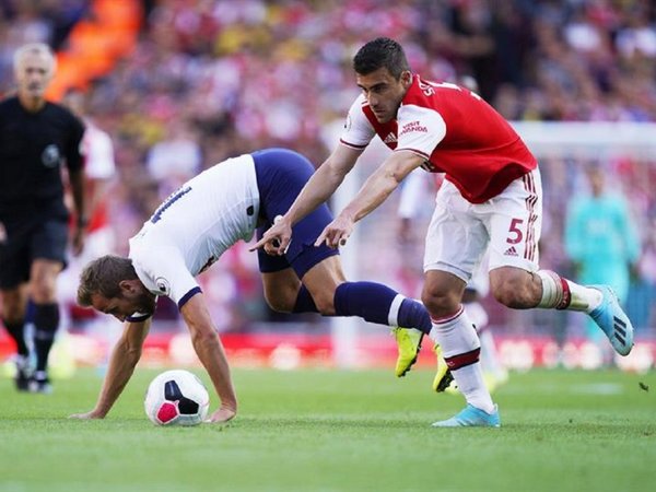 Garra y tesón del Arsenal para sacarle un punto al Tottenham