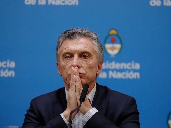 Gobierno de Mauricio Macri vuelve al cepo cambiario