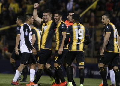 Guaraní aplasta a General Díaz y ya suma su cuarta victoria al hilo