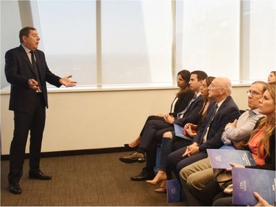 Instan a pacto político sobre Itaipú para avanzar al grado de inversión