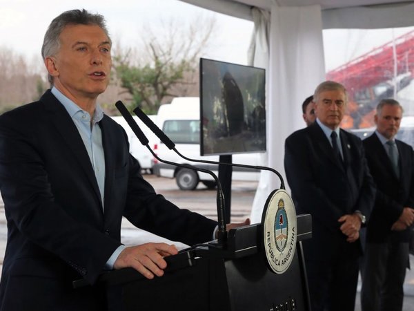 Argentina apela al control cambiario en un intento para frenar la crisis