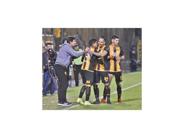 Guaraní golea y ratifica su excelente momento