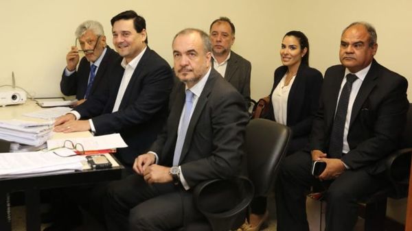 El senador liberal Buzarquis enfrenta esta semana juicio - Política - ABC Color