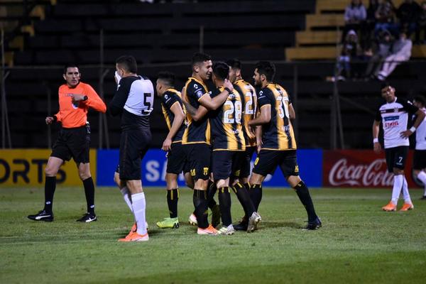 Guaraní golea y suma su cuarta victoria al hilo | .::Agencia IP::.