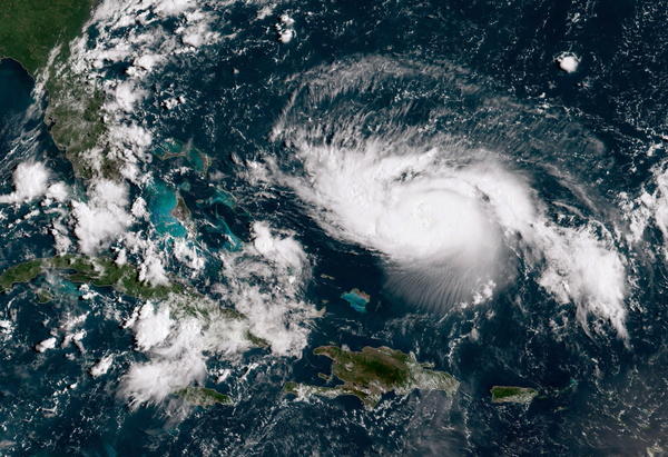 Huracán Dorian azota las Bahamas y obliga a evacuar a más de 800.000 personas » Ñanduti