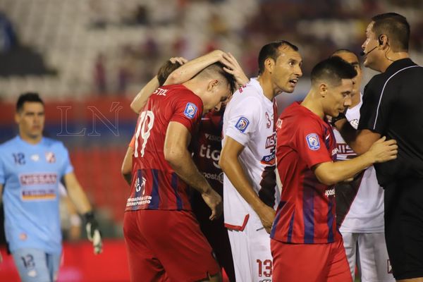 Tras resaca copera, Cerro se centra en el Clausura para medir a River