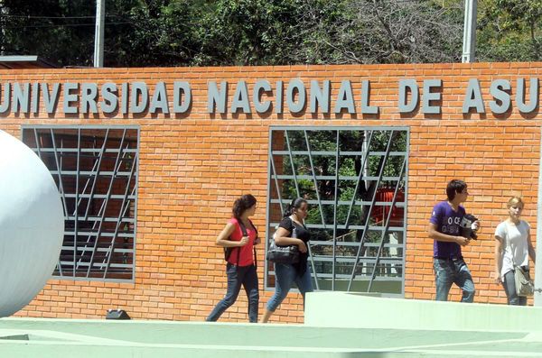 UNA: docentes en paro académico hasta conseguir nivelación salarial